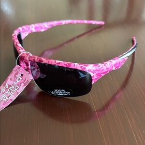 Duck Dynasty A&E Polarized 100% UV protection polycarbonate pink camo sunglasses